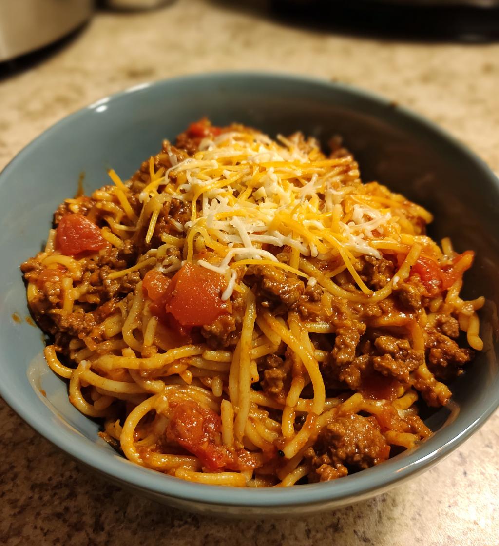 Creamy Rotel Pasta with Ground Beef - detail 1