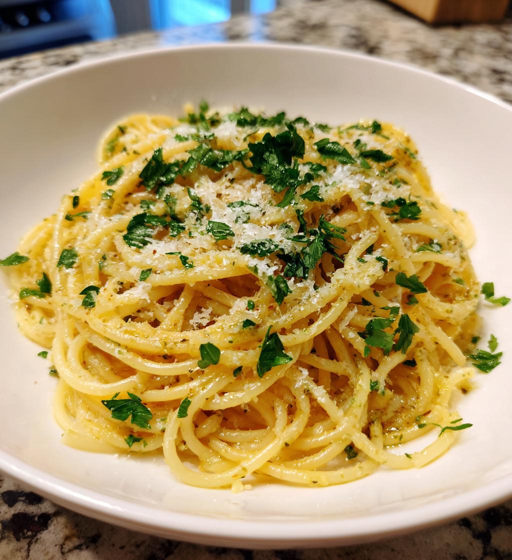 garlic bread pasta recipe - detail 1
