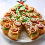 Cinnamon Roll Christmas Tree
