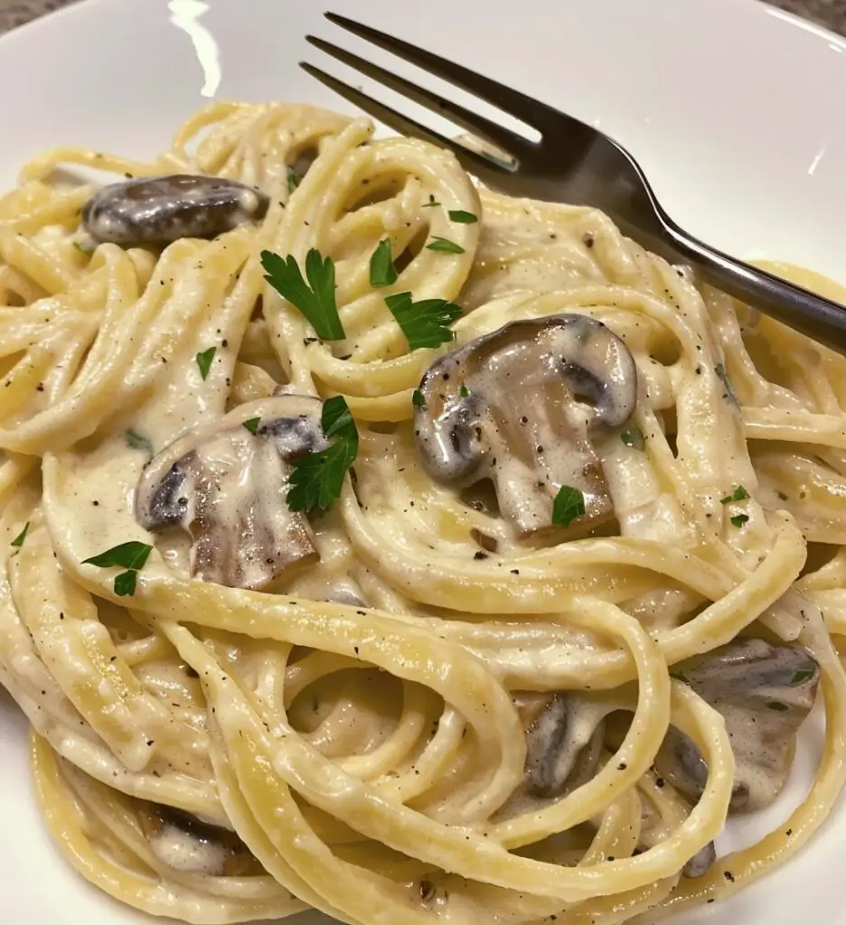 Mushroom Cream Sauce Pasta